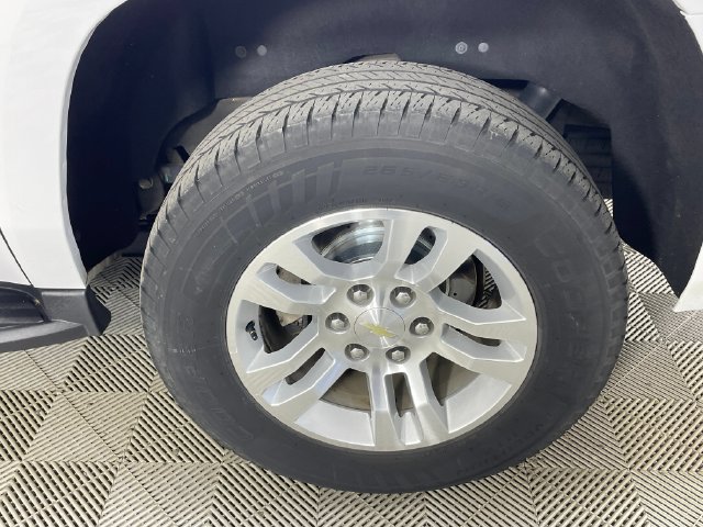 Used 2020 Chevrolet Suburban LT AWD/4WD image 19