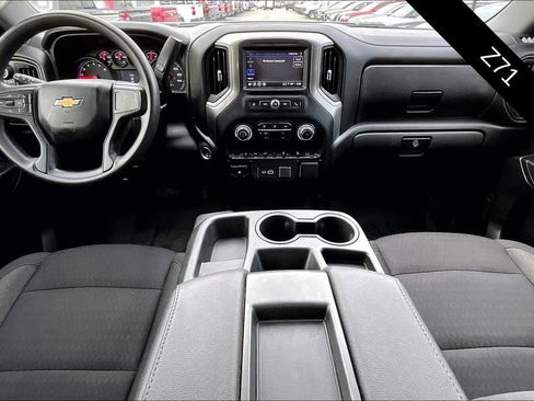 Used 2025 Chevrolet Silverado 2500 Custom w/ Custom Value Package image 8