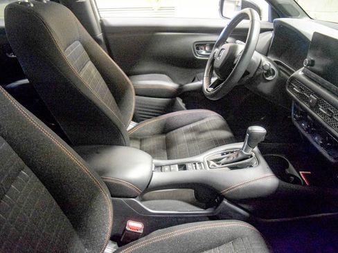 Used 2024 Honda HR-V Sport image 19