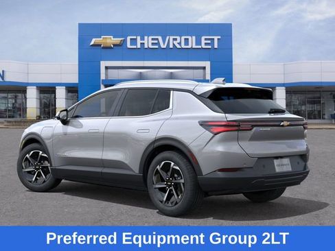 New 2026 Chevrolet Equinox EV LT image 4