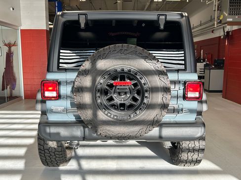 Certified 2025 Jeep Wrangler Sport AWD/4WD image 29