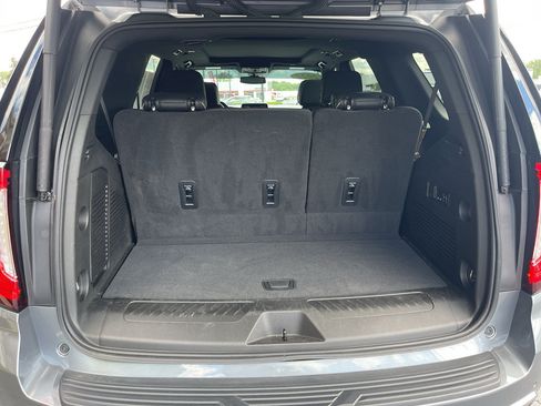 Used 2022 GMC Yukon SLT w/ SLT Premium Package AWD/4WD image 15