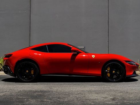 Used 2022 Ferrari Roma RWD image 6