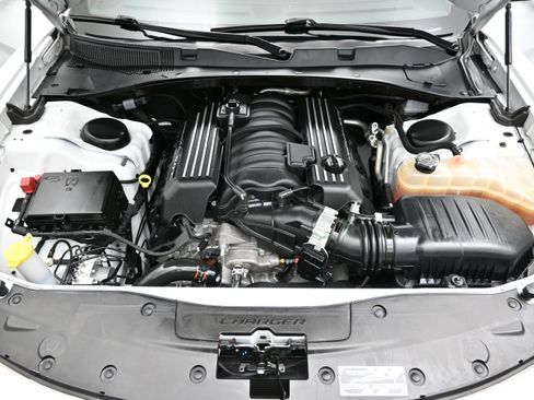 Used 2023 Dodge Charger Scat Pack w/ Navigation & Travel Group RWD image 8