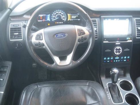 Used 2018 Ford Flex Limited AWD/4WD image 12