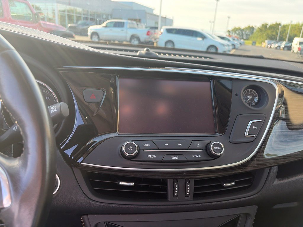 Used 2018 Buick Envision Essence AWD/4WD image 33
