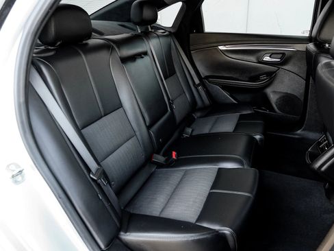 Used 2018 Chevrolet Impala LT image 38