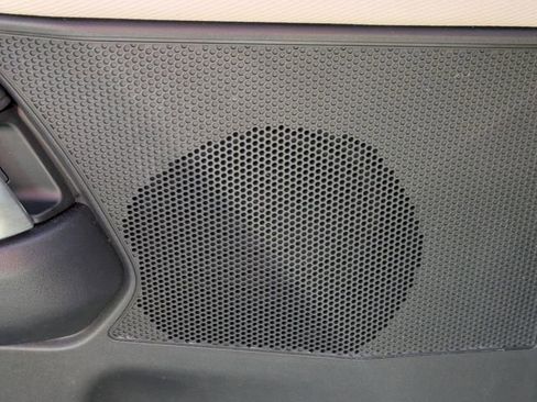 Used 2022 Land Rover Discovery S R-Dynamic image 15