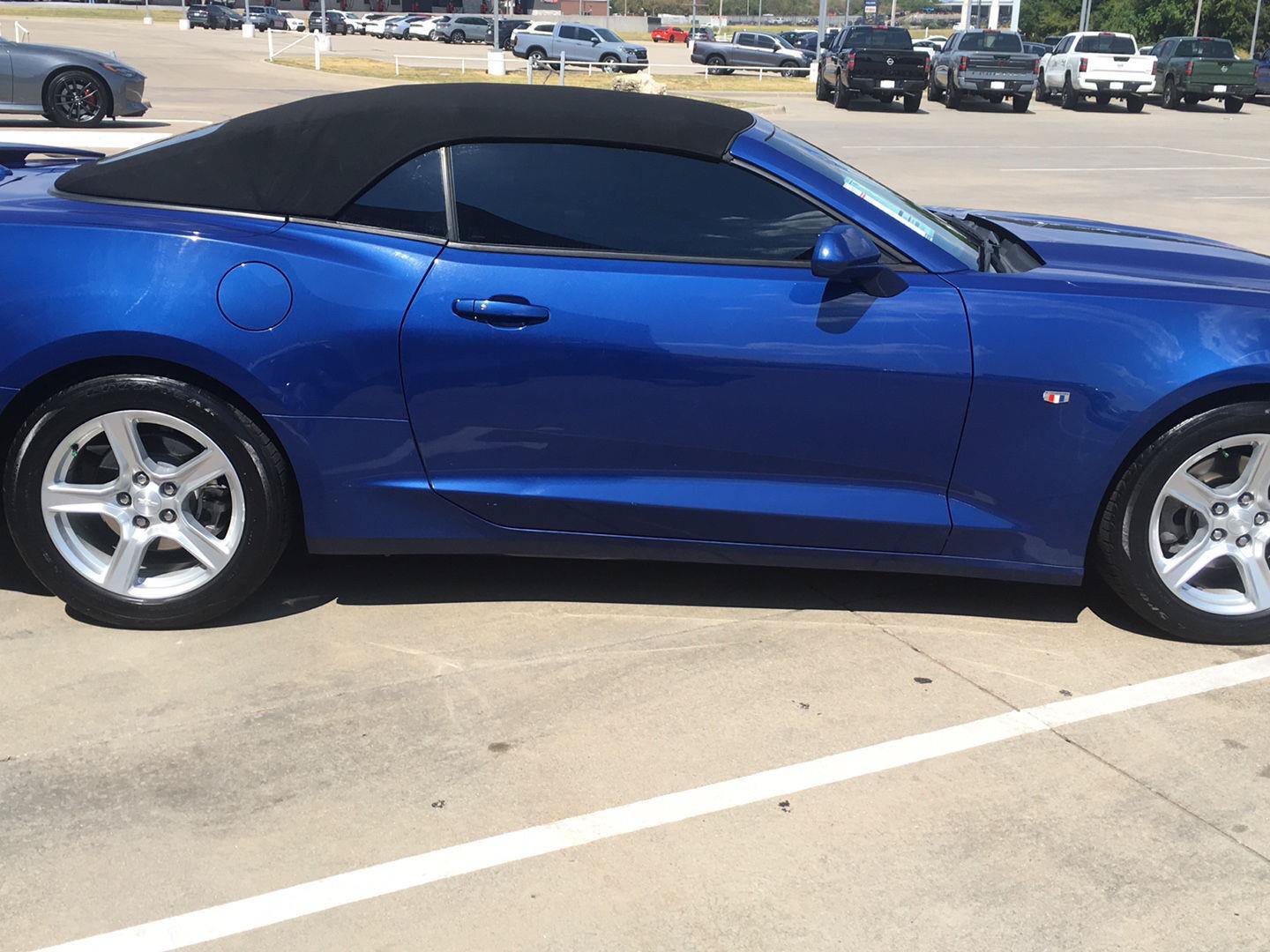 Used 2023 Chevrolet Camaro LT RWD image 5