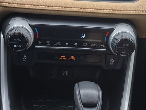 Used 2024 Toyota RAV4 XLE image 22