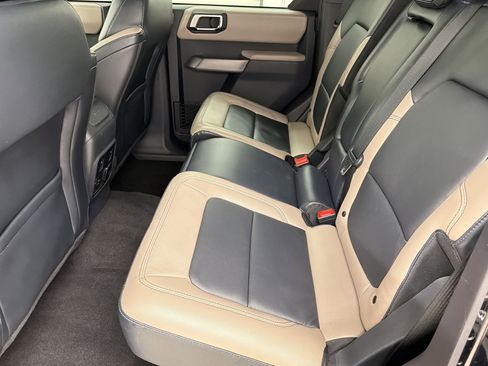 Used 2022 Ford Bronco Wildtrak AWD/4WD image 14