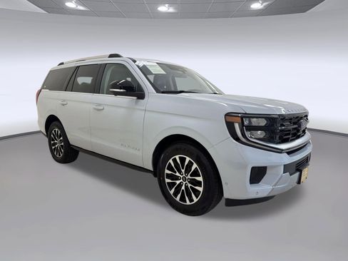 Certified 2025 Ford Expedition Platinum AWD/4WD image 7