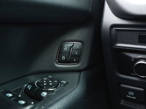 Used 2024 Ford Expedition XLT RWD image 21