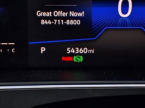 Used 2022 Volkswagen Tiguan SE image 25