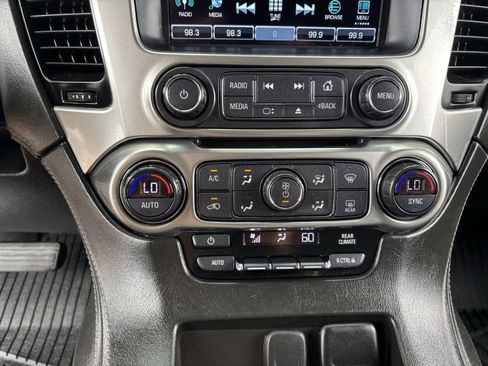 Used 2019 Chevrolet Tahoe LS AWD/4WD image 25
