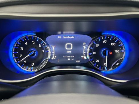 New 2026 Chrysler Pacifica Select FWD image 12