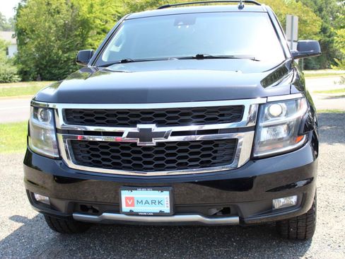 Used 2019 Chevrolet Tahoe LT w/ Luxury Package AWD/4WD image 9