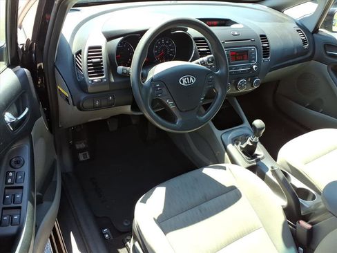 Used 2015 Kia Forte LX FWD image 8