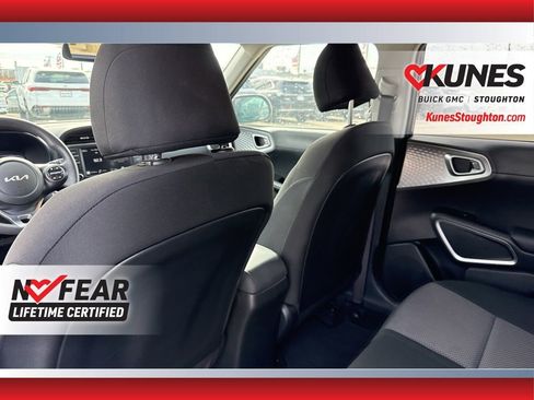 Used 2025 Kia Soul LX w/ LX Technology Package image 37