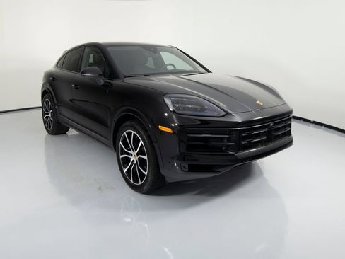 Certified 2026 Porsche Cayenne Coupe AWD/4WD image 12