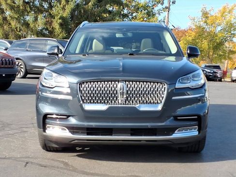 Certified 2023 Lincoln Aviator Reserve w/ Equipment Group 201A image 2