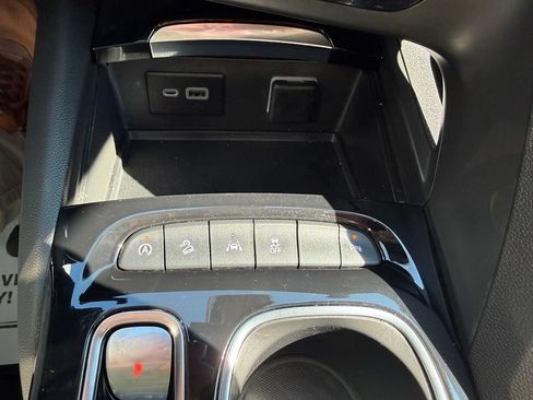 Certified 2023 Buick Envision Preferred AWD/4WD image 29