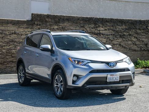 Used 2017 Toyota RAV4 XLE w/ All Weather Liner Package image 3