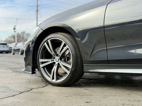 Used 2019 BMW 330i xDrive Sedan AWD/4WD image 11