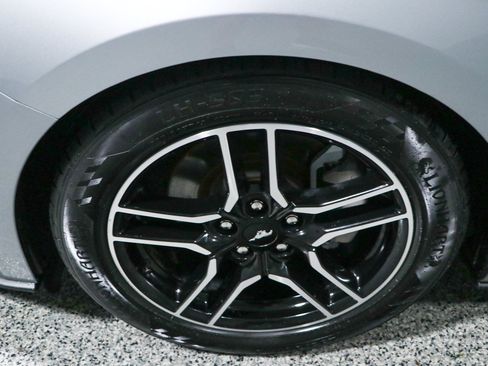 Used 2022 Ford Mustang Premium RWD image 11