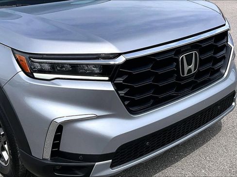 Used 2025 Honda Pilot EX-L image 28