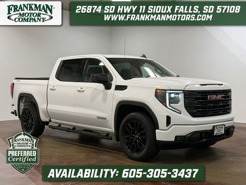 Used 2022 GMC Sierra 1500 Elevation AWD/4WD image 1