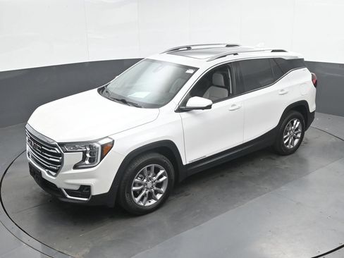 Used 2024 GMC Terrain SLT w/ Infotainment Package II AWD/4WD image 36