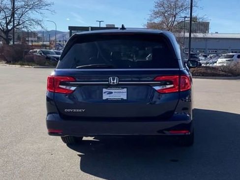 Used 2023 Honda Odyssey EX-L image 3