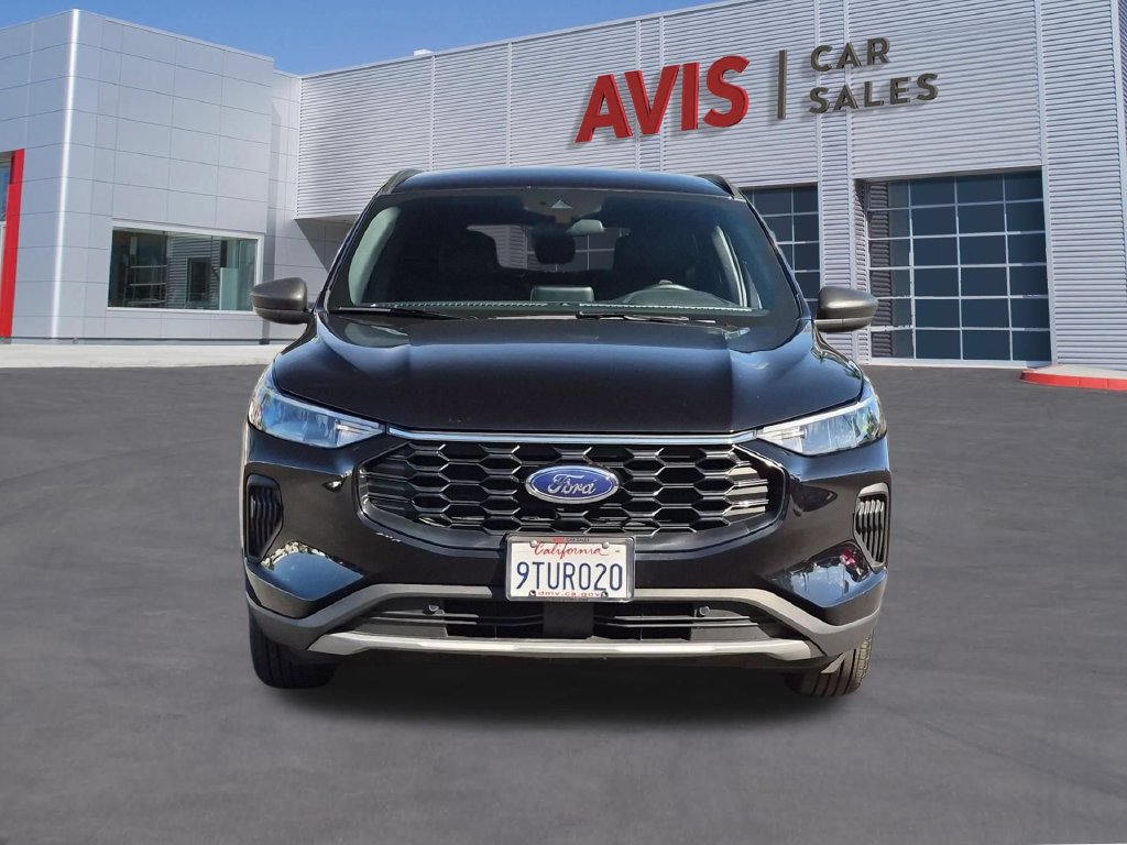 Used 2025 Ford Escape ST-Line AWD/4WD image 2