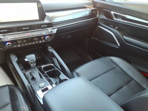Used 2024 Kia Telluride S FWD image 27