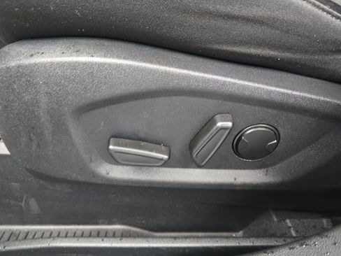 Used 2024 Ford Edge SEL image 24