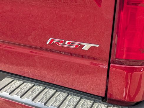 Used 2021 Chevrolet Silverado 1500 RST w/ Z71 Off-Road Package image 6