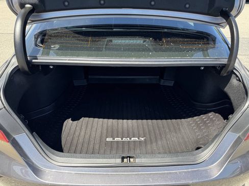 Used 2018 Toyota Camry XSE FWD image 29