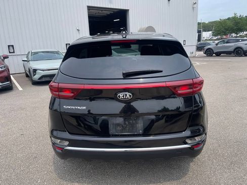 Used 2022 Kia Sportage LX AWD/4WD image 2
