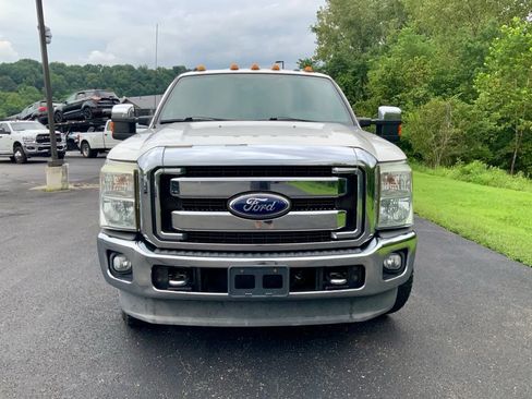 Used 2011 Ford F250 Lariat w/ Chrome Pkg AWD/4WD image 3