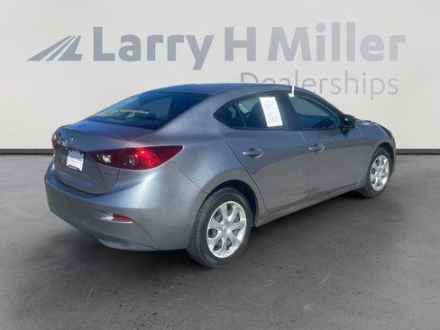 Used 2015 MAZDA MAZDA3 i Sport image 7