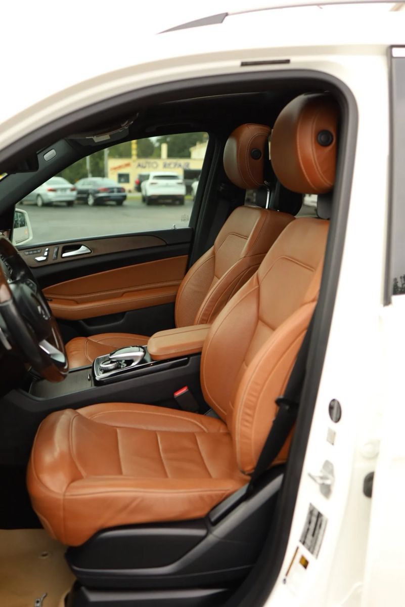 Used 2017 Mercedes-Benz GLS 450 4MATIC image 12