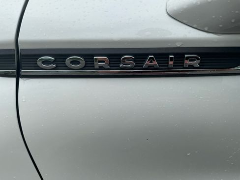 Used 2024 Lincoln Corsair AWD w/ Equipment Group 101A image 18
