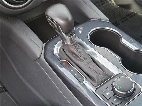 Used 2022 Chevrolet Blazer LT image 12