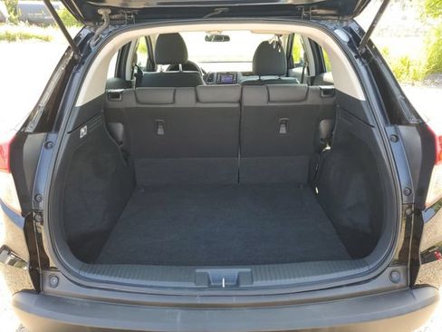 Used 2022 Honda HR-V LX image 7
