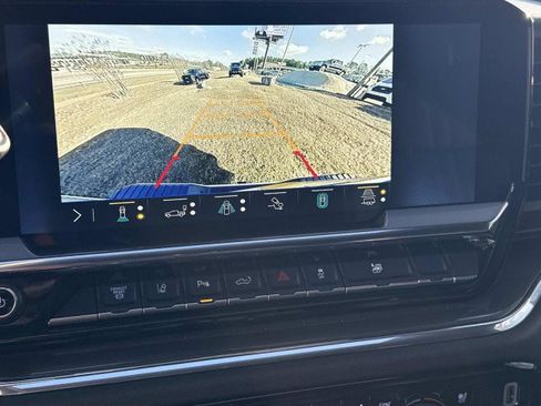 Used 2025 Chevrolet Silverado 3500 High Country w/ Technology Package image 30