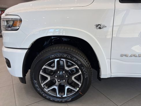New 2026 RAM 1500 Laramie AWD/4WD image 10