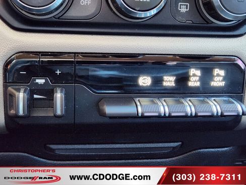 Used 2019 RAM 2500 Laramie AWD/4WD image 28