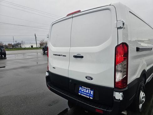 New 2026 Ford Transit 250 Low Roof AWD image 7