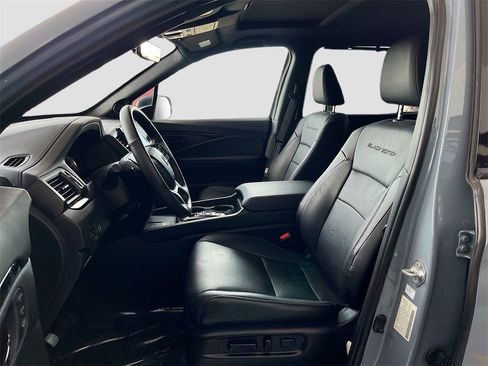 Used 2024 Honda Passport Black Edition image 21